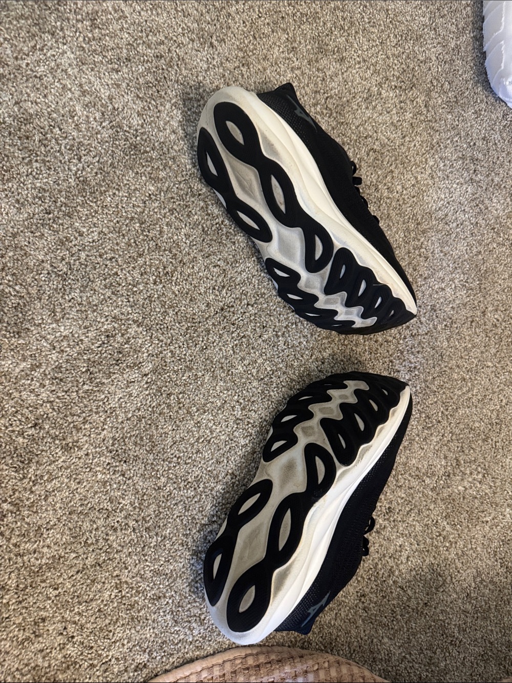 Mizuno Wave Sky 9 Max Cushion Running Shoes Black Grey Women’s 9 - Picture 4 of 4